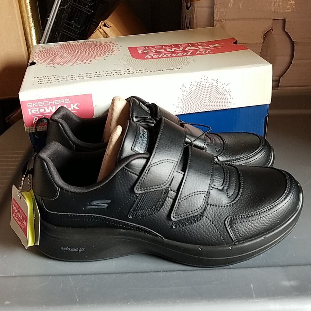Skechers go walk steady 9.5 black womens